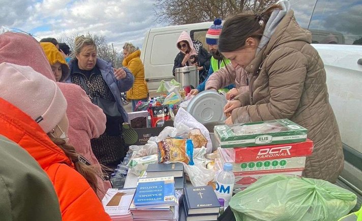 helping refugees in Moldova